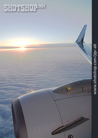 
                Flugzeug, über Den Wolken, Triebwerk                   