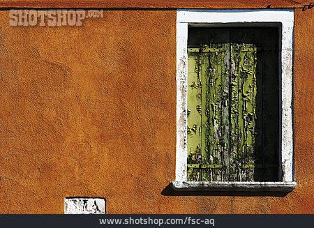 
                Fenster, Marode, Burano                   
