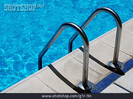 
                Swimmingpool, Einstieg, Schwimmbadleiter                   