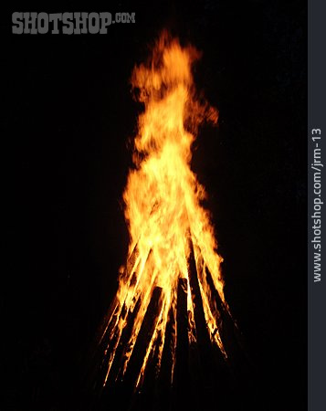 
                Feuer, Lagerfeuer, Holzfeuer                   