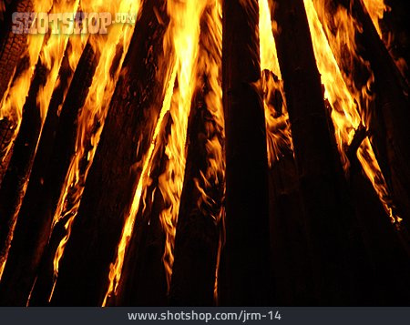 
                Feuer, Lagerfeuer, Holzfeuer                   