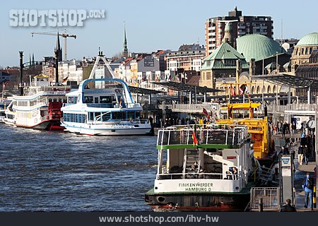 
                Hamburg, Hafenrundfahrt, Anlegestelle, Landungsbrücken                   