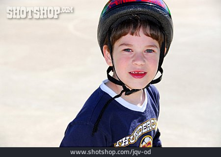 
                Junge, Fahrradhelm, Radfahren                   