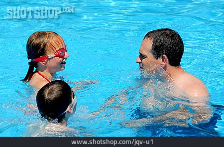 
                Vater, Schwimmen, Schwimmbad, Tochter, Freibad                   