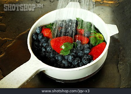
                Fruit, Berries  , Washing                   