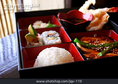 
                Asiatische Küche, Sushi, Sushi-platte                   