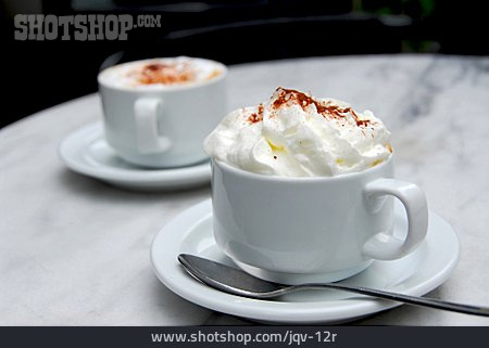 
                Cappuccino, Heiße Schokolade                   
