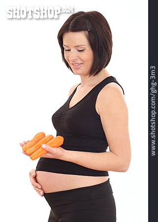 
                Frau, Gesunde Ernährung, Karotten, Schwangerschaft                   