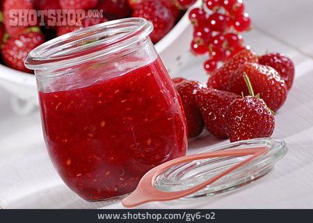
                Marmelade, Erdbeermarmelade                   