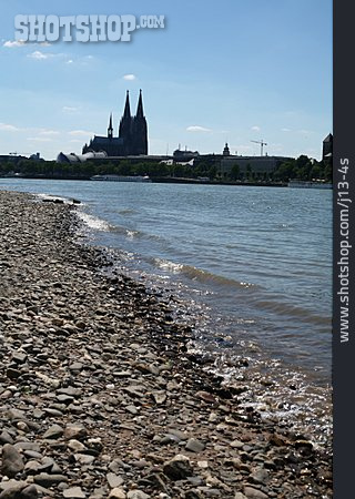 
                Ufer, Köln, Kölner Dom, Rhein                   