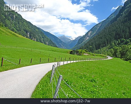 
                Berglandschaft, Zillertal                   