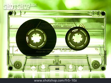 
                Audiokassette, Audiotape                   