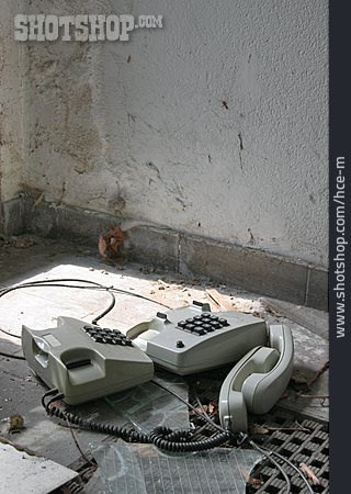 
                Telefon, Zimmer, Marode, Vandalismus                   