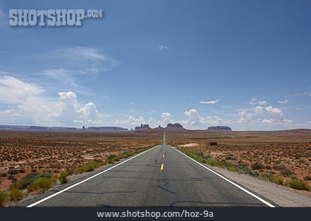 
                Straße, Geradeaus, Monument Valley                   