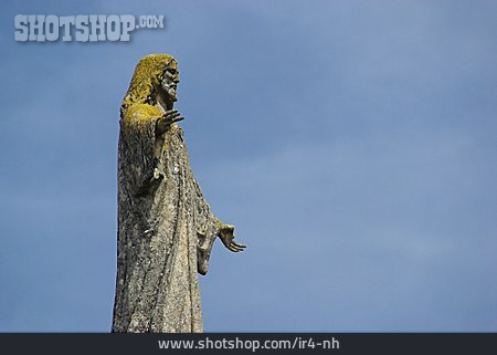 
                Statue, Jesus                   