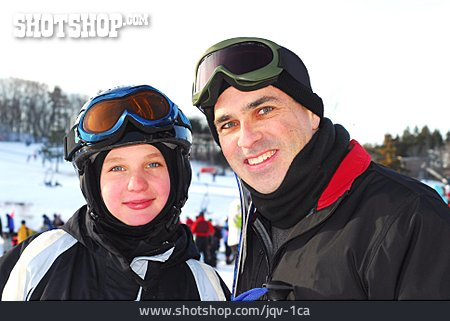 
                Wintersport, Skiurlaub, Skifahrer                   
