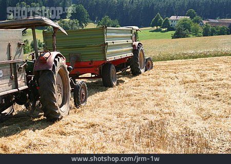 
                Feld, Landwirtschaft, Traktor                   