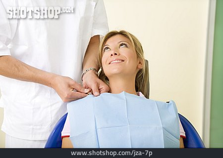 
                Zahnbehandlung, Zahnarztbesuch, Patientin                   