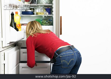 
                Junge Frau, Frau, Kühlschrank, Gefrierschrank                   