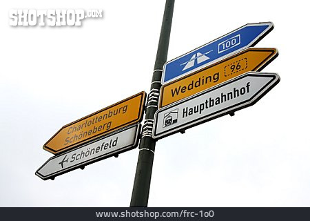 
                Verkehrszeichen, Berlin, Wegweiser                   