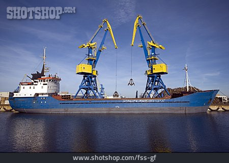 
                Hafenkran, Containerschiff, Tanker                   