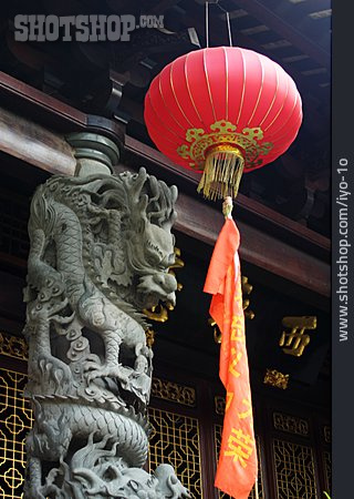 
                Buddhismus, Asiatisch, Lampion, Drachensäule                   