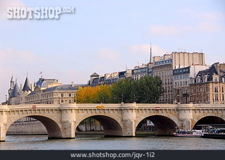 
                Paris, Ile De La Cité, Pont Neuf, Seine Bridge                   