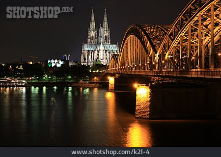 
                Kölner Dom, Rhein, Hohenzollernbrücke                   