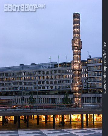 
                Stockholm, Sergels Torg, Glasobelisk                   