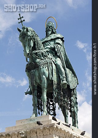
                Statue, Reiterstandbild, Budapest, St. Stephan                   