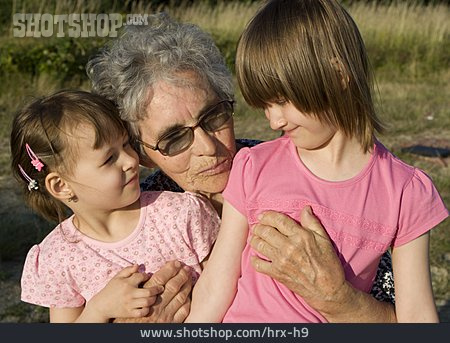 
                Großmutter, Enkel, Generation                   