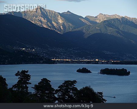 
                Gebirge, Tessin, Lago Maggiore                   