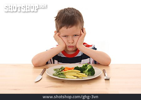 
                Junge, Essen, Unlust, Appetitlosigkeit                   