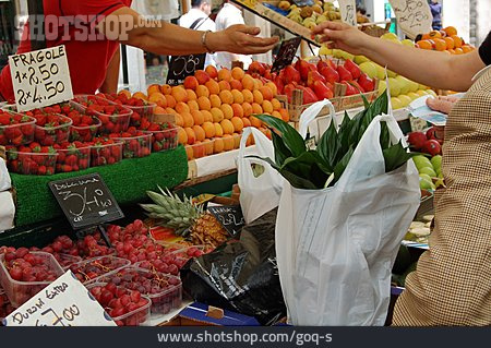 
                Einkaufen, Marktstand, Gemüsekauf                   
