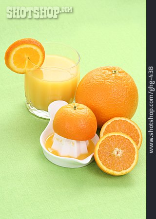 
                Fruchtsaft, Orangensaft, Zitruspresse, Auspressen                   