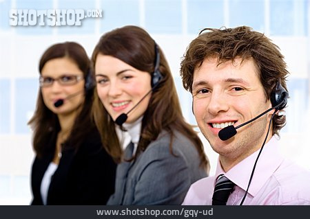 
                Auskunft, Hotline, Kundenbetreuung                   