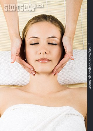 
                Wellness & Relax, Kopfmassage, Gesichtsbehandlung                   