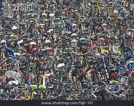 
                Fahrrad, Fahrradständer, Fahrradparkplatz                   