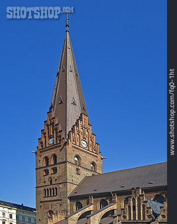 
                Kirchturm, Malmö, St. Petri Kyrka                   