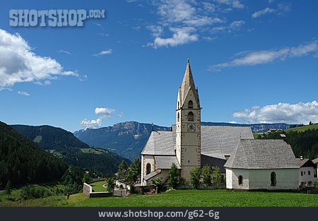 
                Kirche, Mölten, Südtirol                   