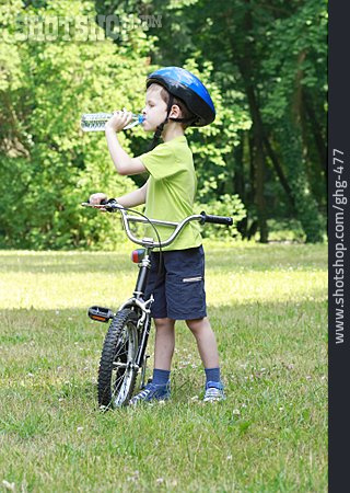 
                Junge, Trinken, Fahrradfahrer, Bmx-fahrrad                   