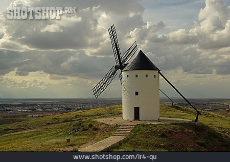 
                Spanien, Windmühle                   