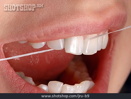 
                Zahnpflege, Zahnseide, Zahnreinigung                   
