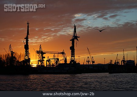 
                Abendstimmung, Hamburger Hafen, Ladekran                   