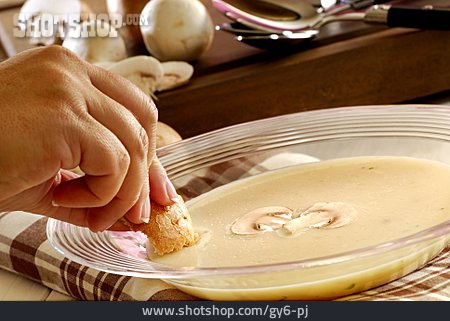 
                Suppe, Tunken, Champignonsuppe                   