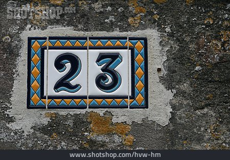 
                Hausnummer, Zahl, 23                   