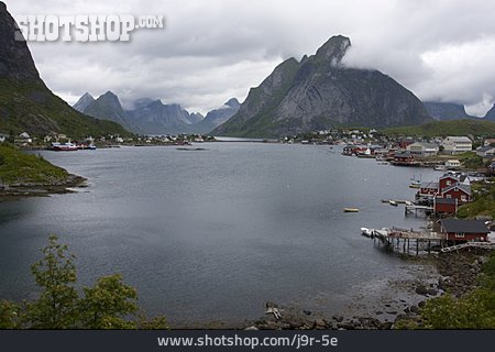 
                Norwegen, Fjord, Lofoten, Reine, Reinefjord                   