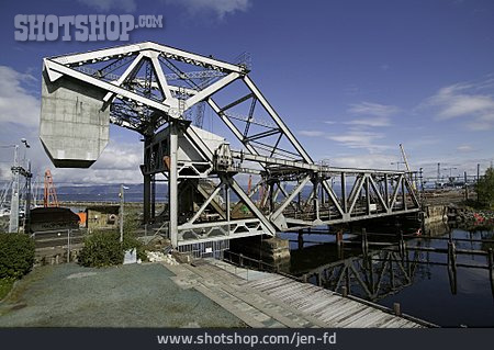 
                Hafen, Eisenbahnbrücke, Hebebrücke                   