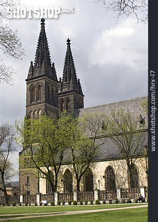 
                St.-peter-und-paul-kirche, Kollegiatstift                   