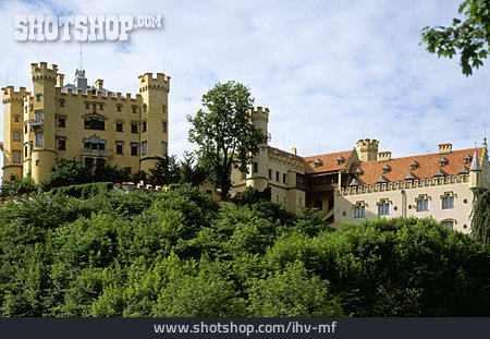 
                Schloss Hohenschwangau                   